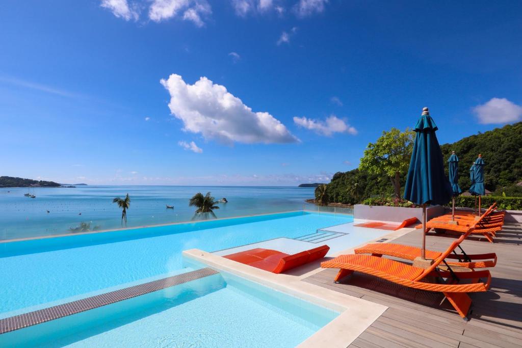 Bandara Beach Resort, Phuket - photo 51