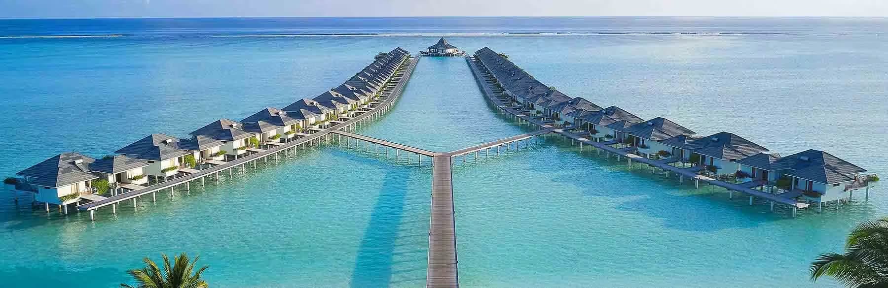 Villa Park Sun Island Water Villa – 14 Nights