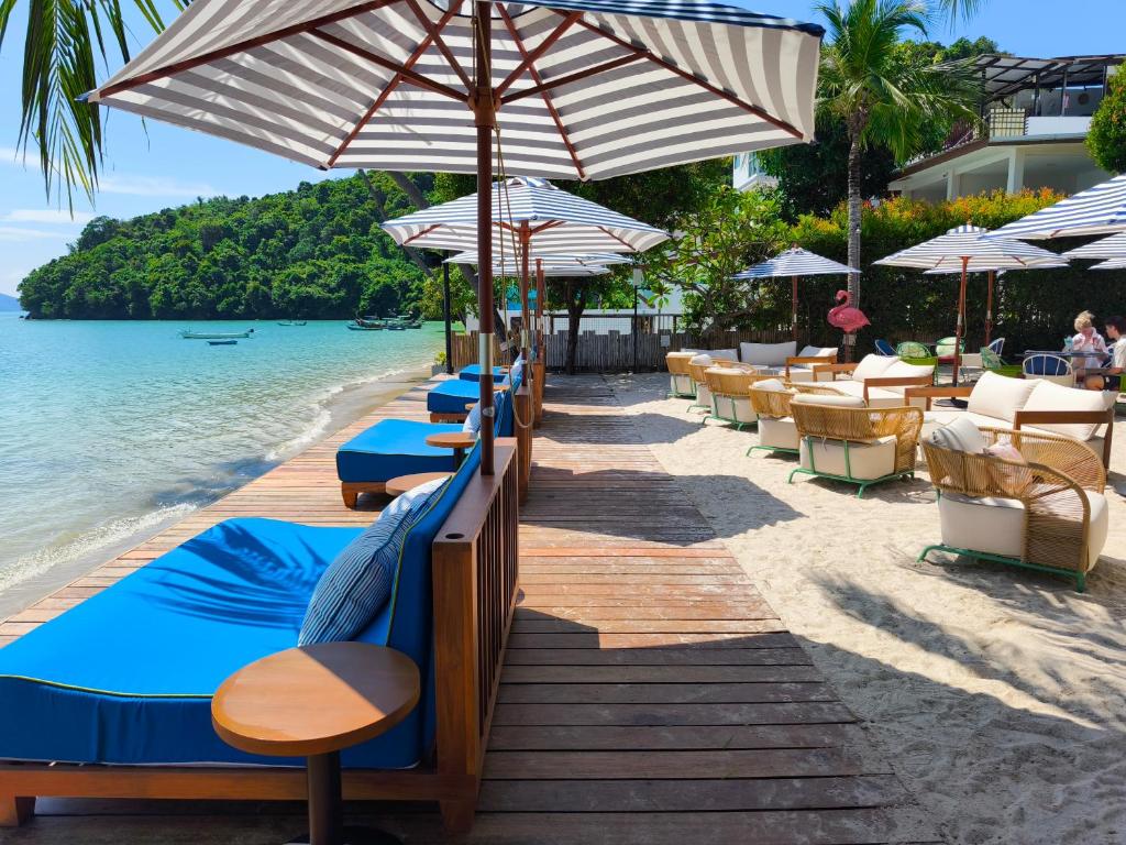 Bandara Beach Resort, Phuket - photo 55