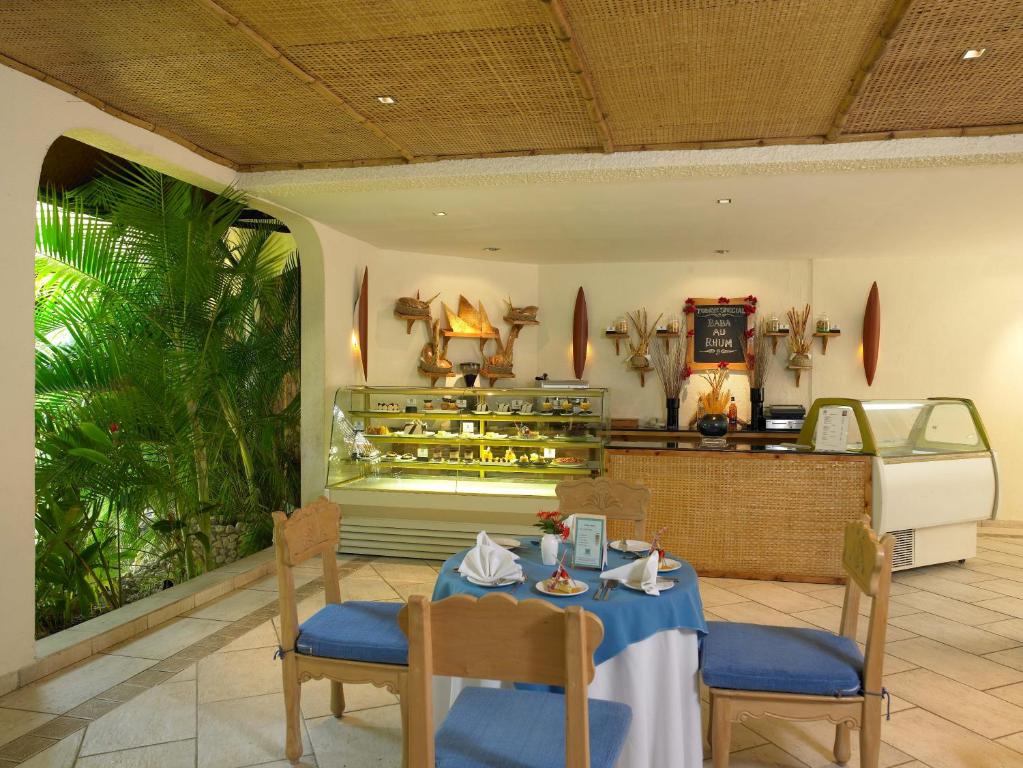 Diani Reef Beach Resort & Spa - photo 2
