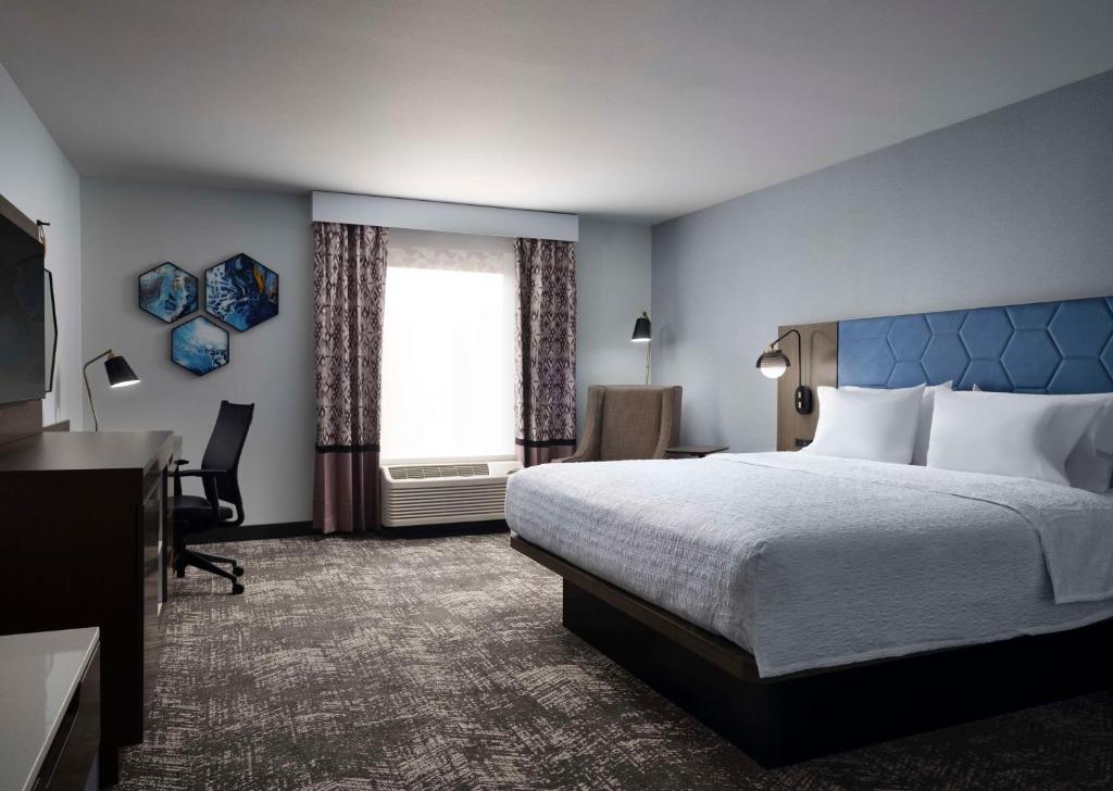 Hampton Inn & Suites Dallas-DFW Airport Hurst - photo 10