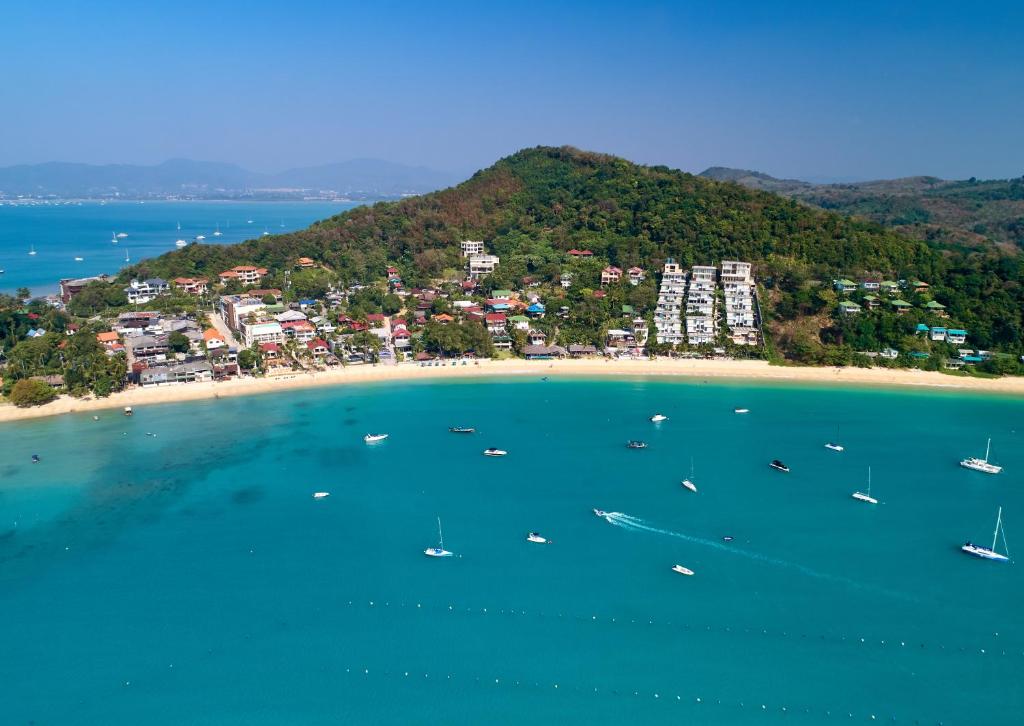 Bandara Beach Resort, Phuket - photo 9