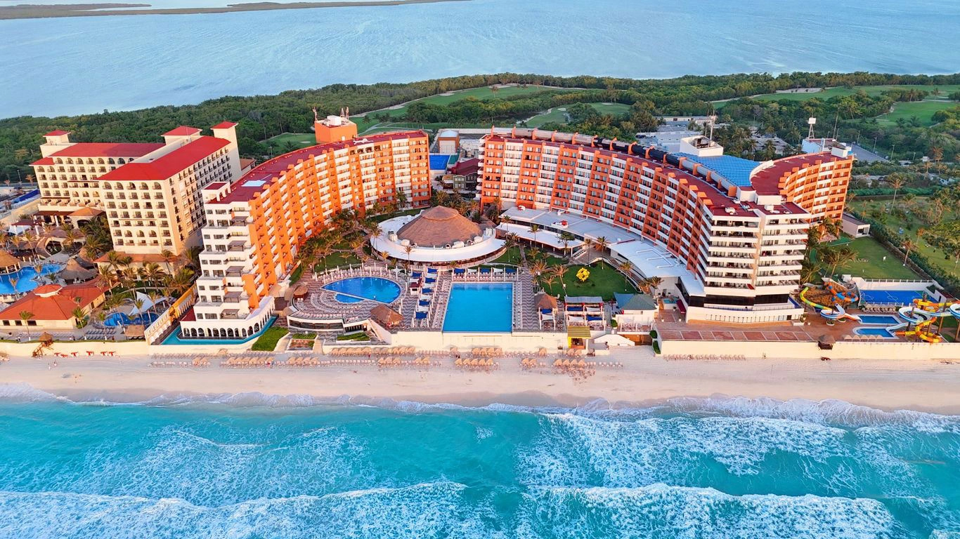 USA & Cancun holiday