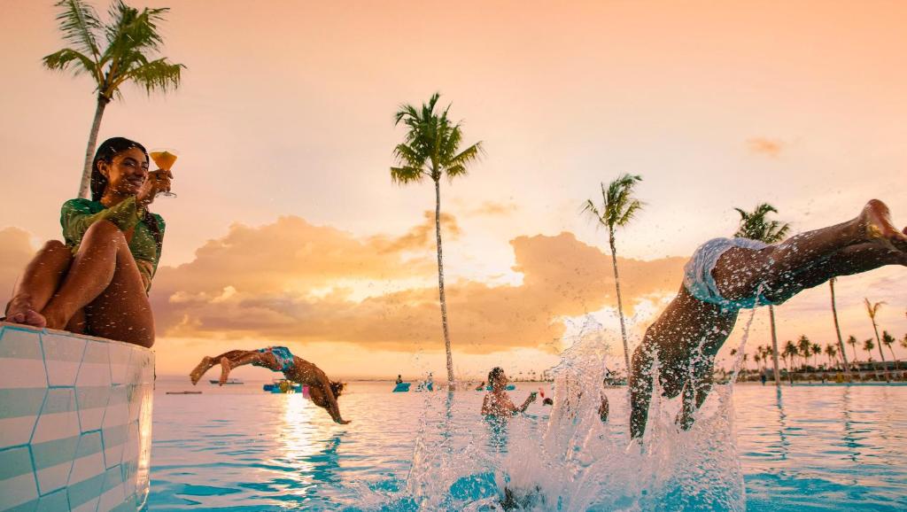 Joy island Maldives - photo 3