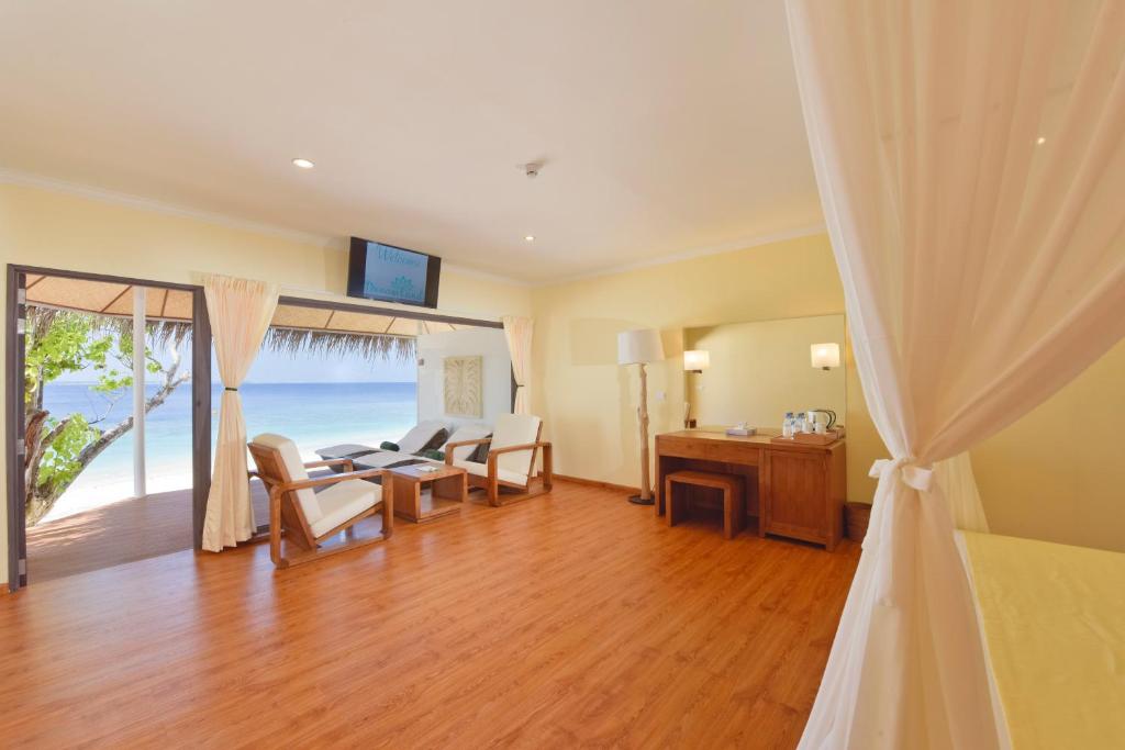 Dreamland Maldives Resort - photo 24