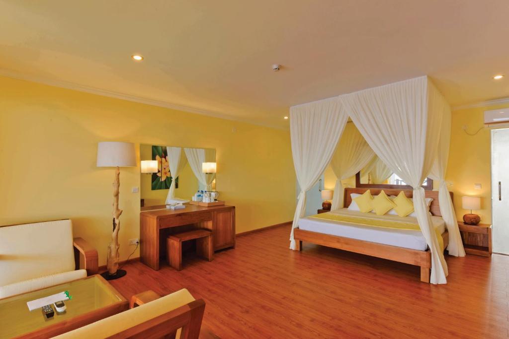 Dreamland Maldives Resort - photo 19