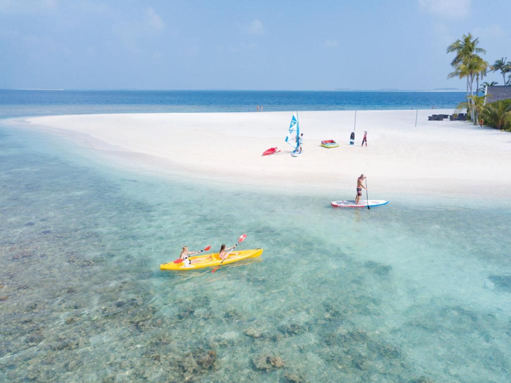 Dreamland Maldives Resort - photo 6