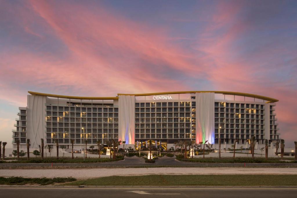 Centara Mirage Beach Resort Dubai - photo 1