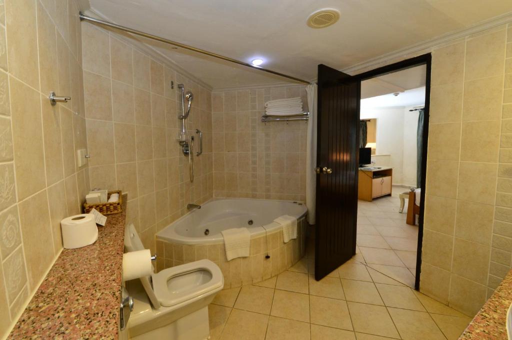 Diani Reef Beach Resort & Spa - photo 25