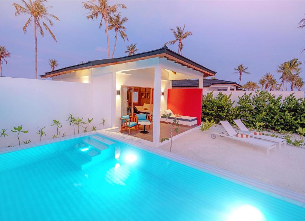 Joy island Maldives - photo 25