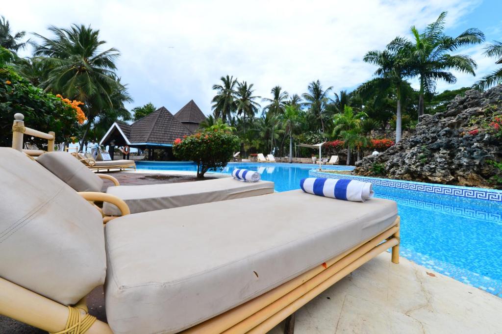 Diani Reef Beach Resort & Spa - photo 15